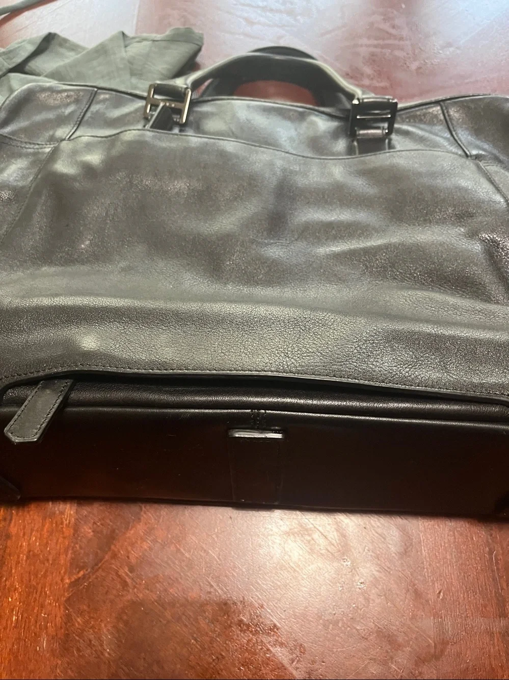 Tumi Black Leather Briefcase with Shoulder Strap
